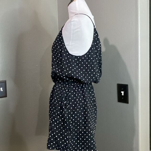 Old Navy Sleeveless keyhole Romper Black White Polka Dots - Picture 8 of 11